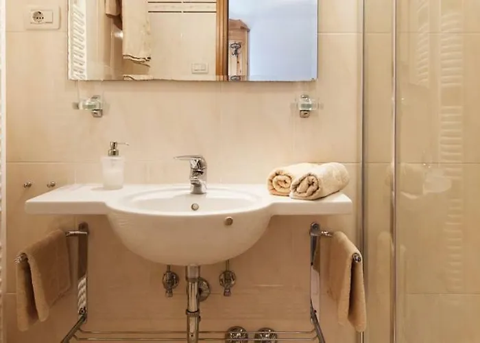 Eleonora Apartment *